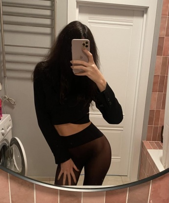 💫
У меня есть все необходимые навыки, чтобы удовлетворить твои самые интимные желания. 🔥 Незабываемый эротический массаж, игры ролевых, глубокий оральный секс - выбор за тобой. 💋
Я знаю, как создать атмосферу, в которой ты почувствуешь себя специальным и желанным. Мои отзывы говорят сами за себя - клиенты называют меня красивой, страстной и неповторимой. 💕
Мой опыт и талант помогут тебе испытать оргазм, о котором ты даже не мечтал. 🌟
Приходи ко мне в Москве и ты узнаешь, что такое настоящее удовольствие. 💫 Встречаемся у меня или в твоем отеле, решай сам. Жду тебя, чтобы сделать нашу встречу незабываемой! 😘 Олеся